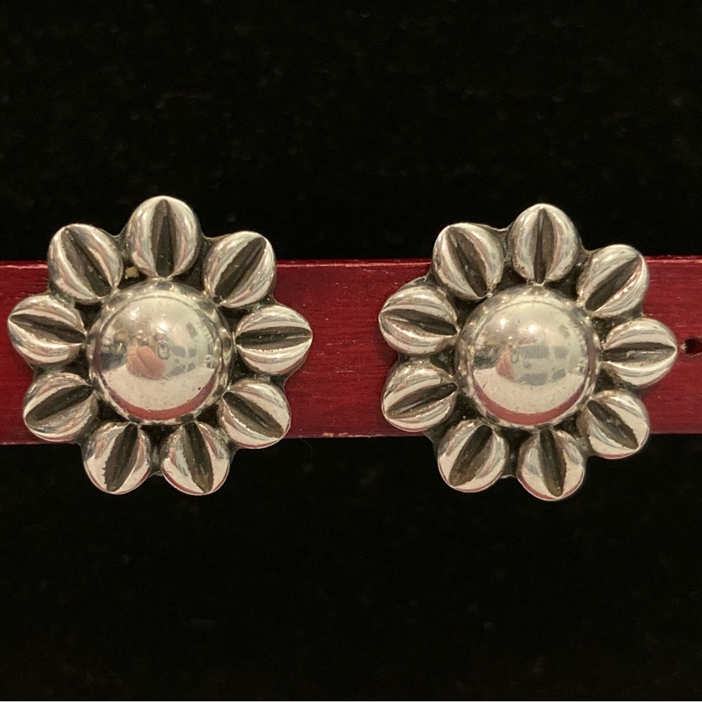 Mark Wasserman Samara Sterling Silver Sunflower Clip Earrings